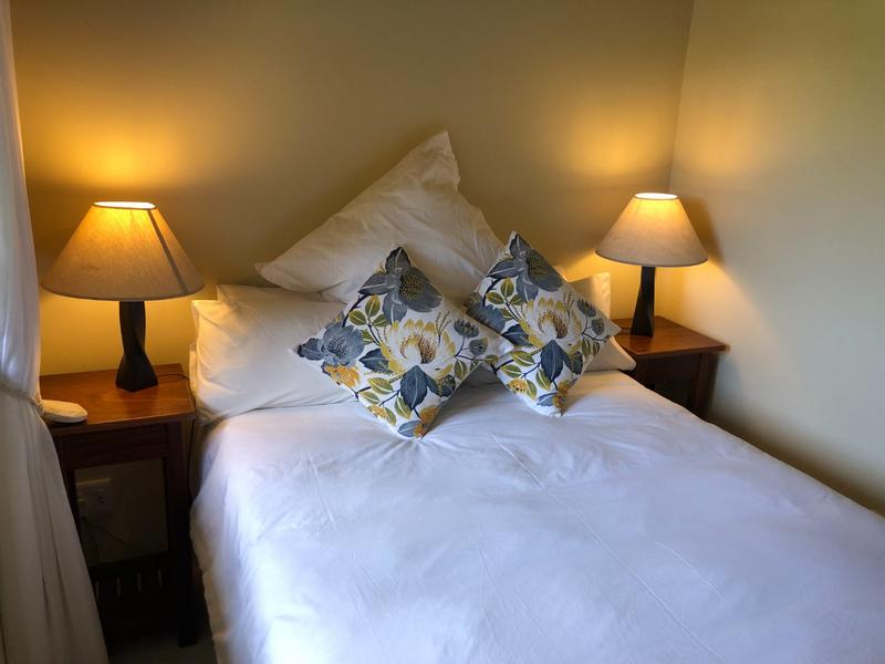 To Let 2 Bedroom Property for Rent in Crofters Valley Western Cape